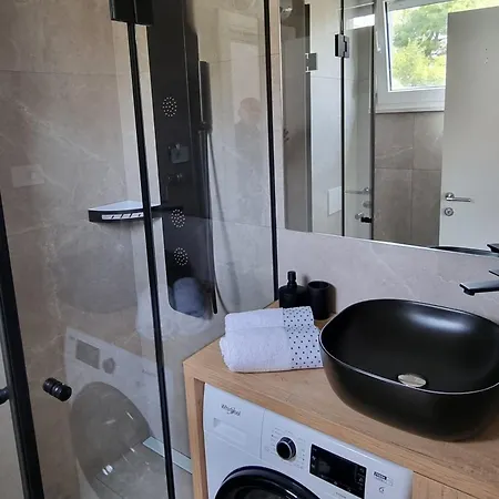With Parking Space - Split - 22298 Appartement *