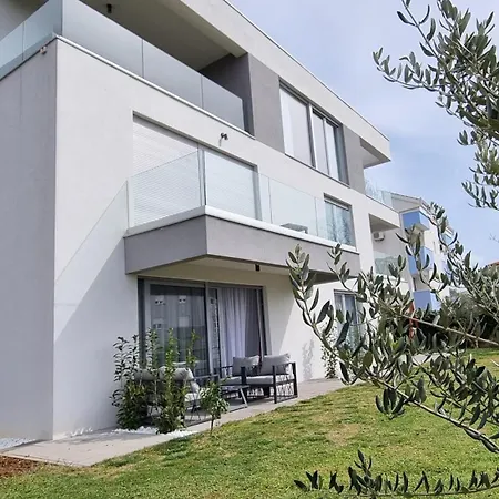 With A Parking Space Podstrana, Split - 22298 Apartment Podstrana